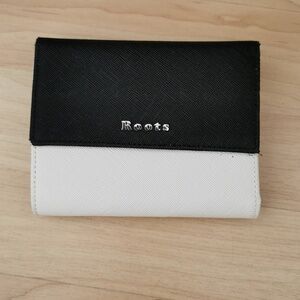 Roots wallet